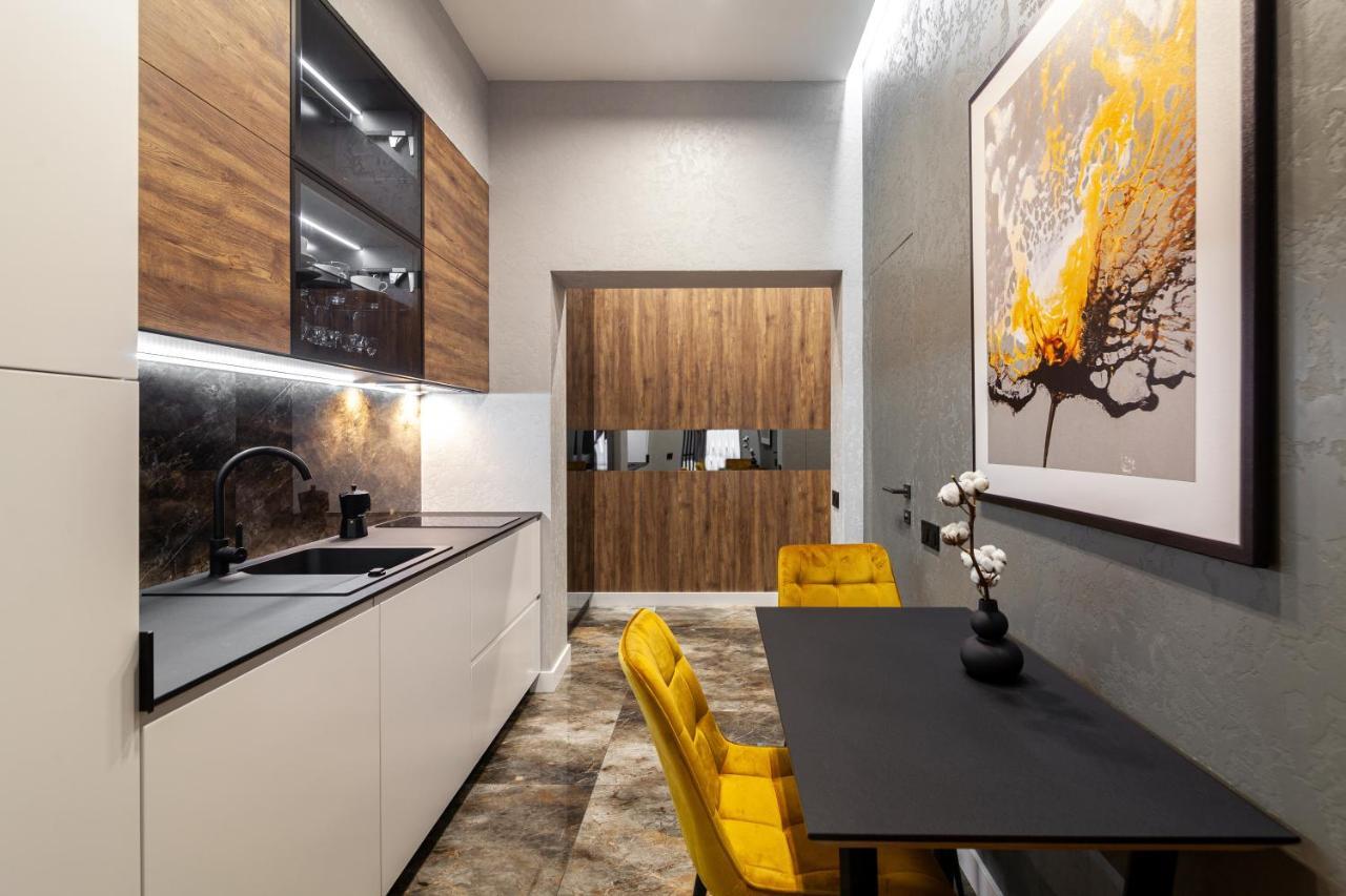 Dream Apartament On Drahomanova Street Liov Exterior foto